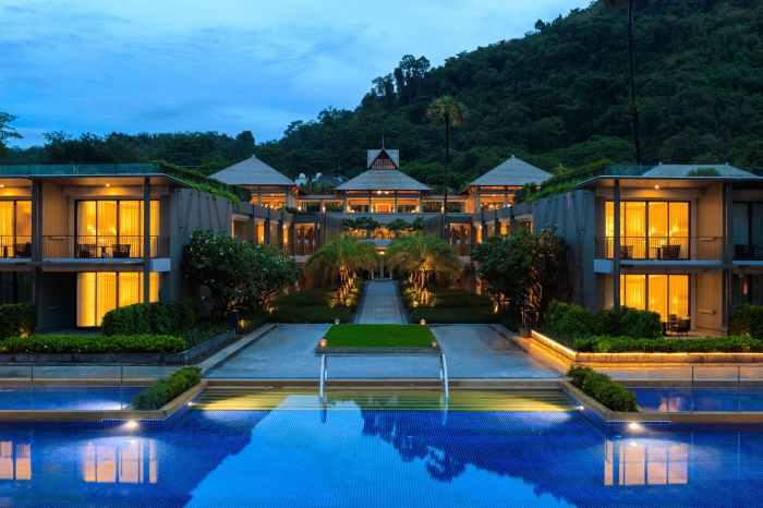 Luxury hotels in Krabi with stunning sea views and private beach access