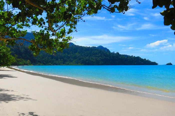 Family-friendly resorts in Langkawi with beautiful beaches and nature activities