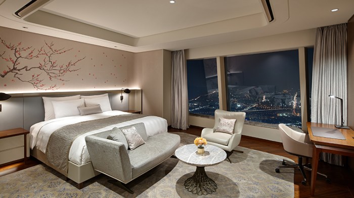 Luxury hotels in Seoul with panoramic city views and exceptional service