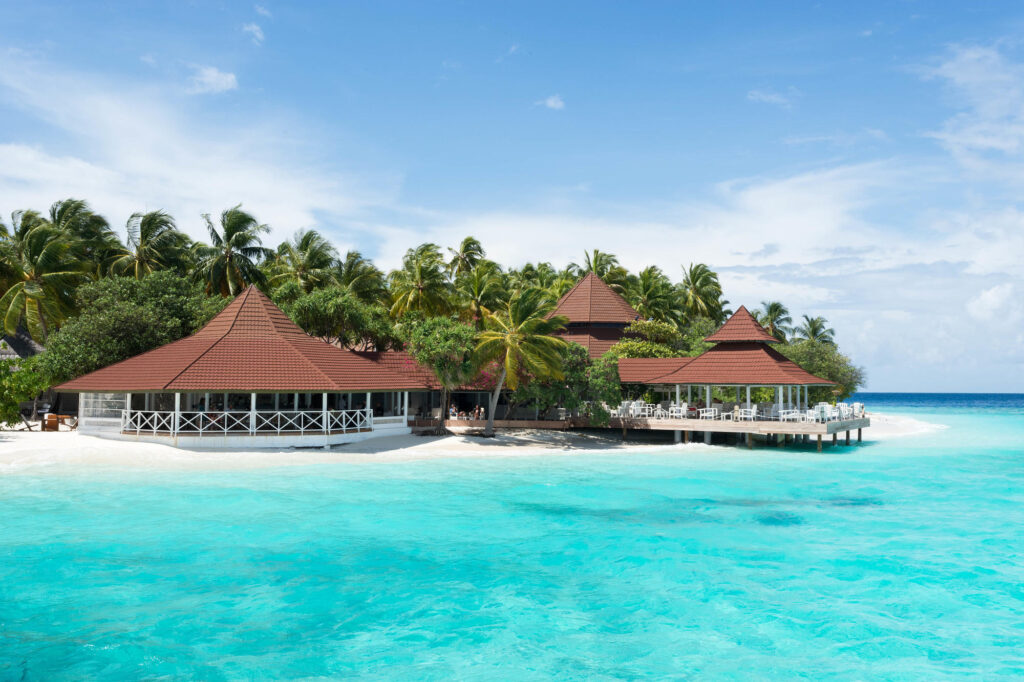 Luxury overwater bungalows in the Maldives with exceptional service