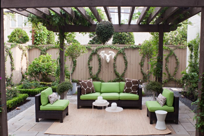 Outdoor patio decor